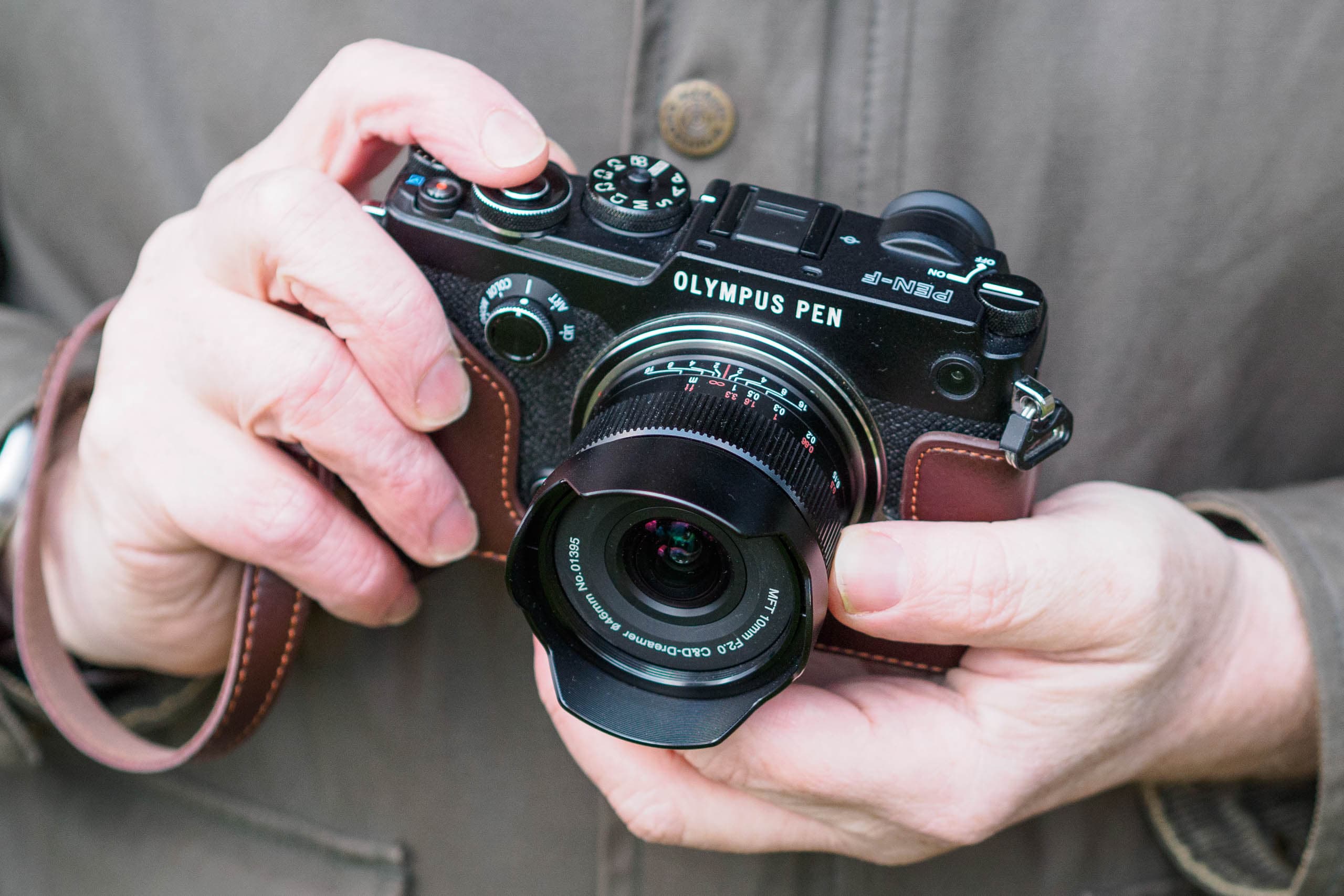 Retro-stylish Olympus PEN camera released as MFT travel companion