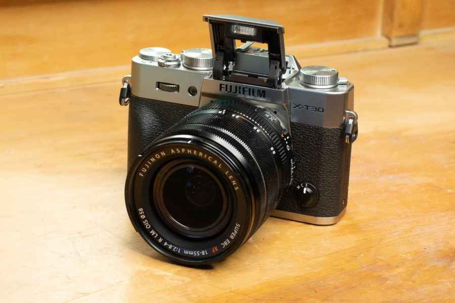 Fujifilm X-T30 II pop-up flash
