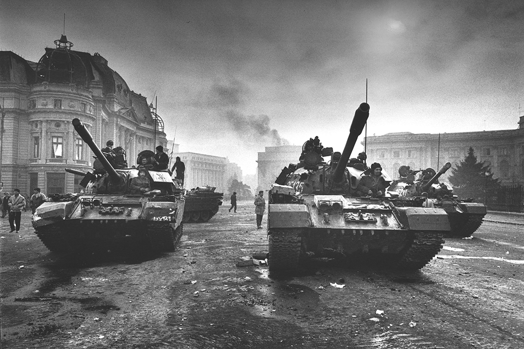  Tanks in Palace Square, 23 December, 1989