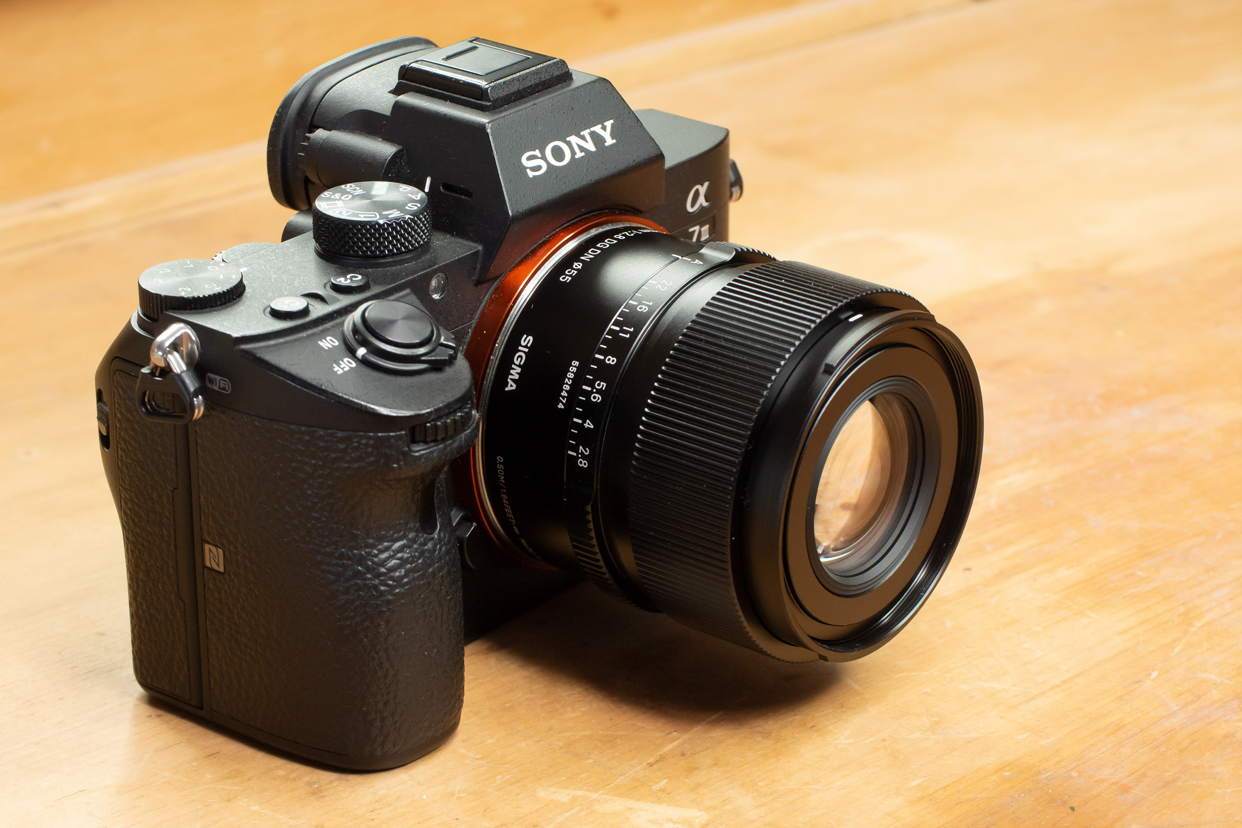 Sigma 90mm F2.8 DG DN I Contemporary lens