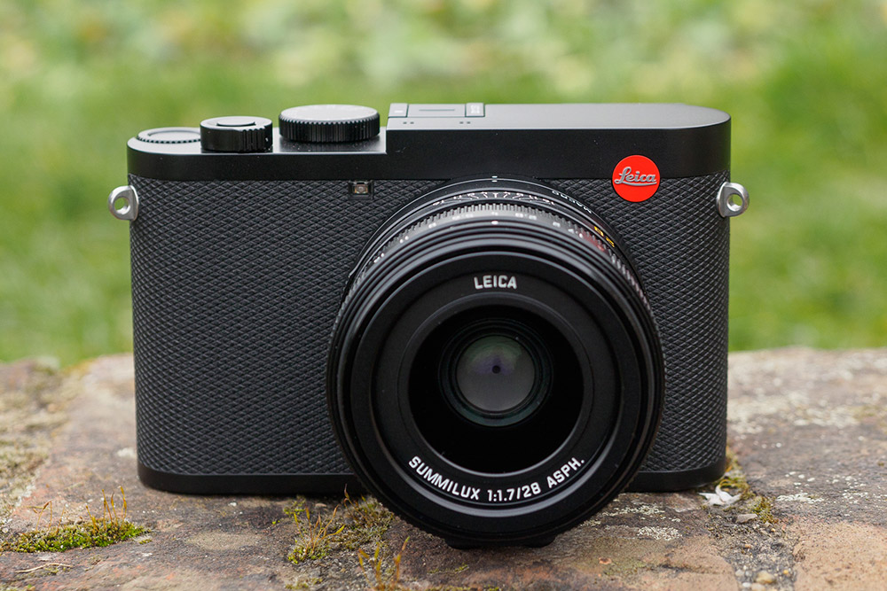 Best low-light cameras, Leica Q2