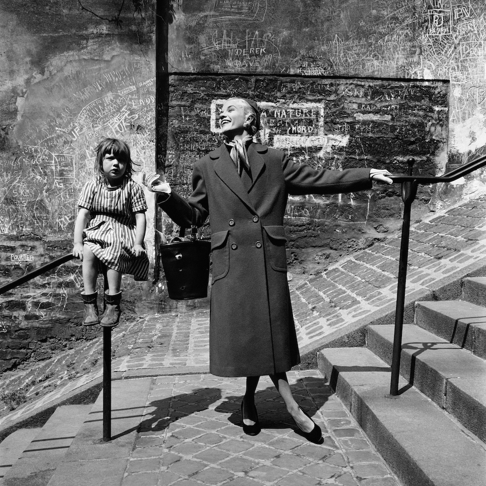 Paris P.A.P, 1960, Montmartre, child on railing. © Marilyn Stafford