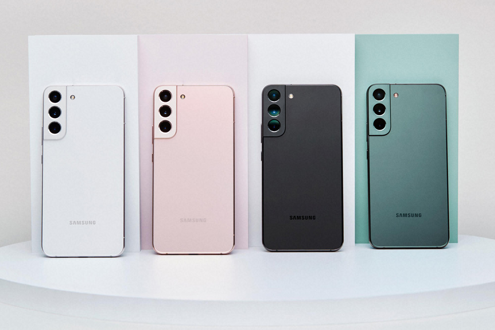 Samsung Galaxy S22 Plus colour range