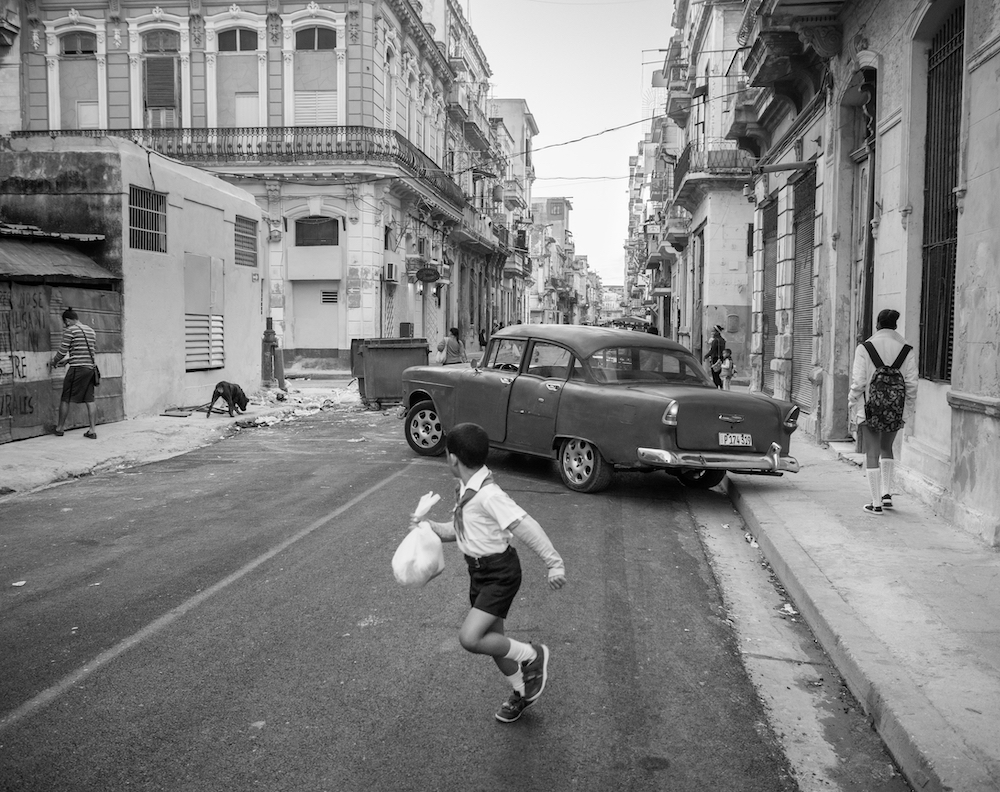 Etienne Souchon's Havana Running Away, Winner, Open competition, Street Photography, Sony World Photography Awards 2022