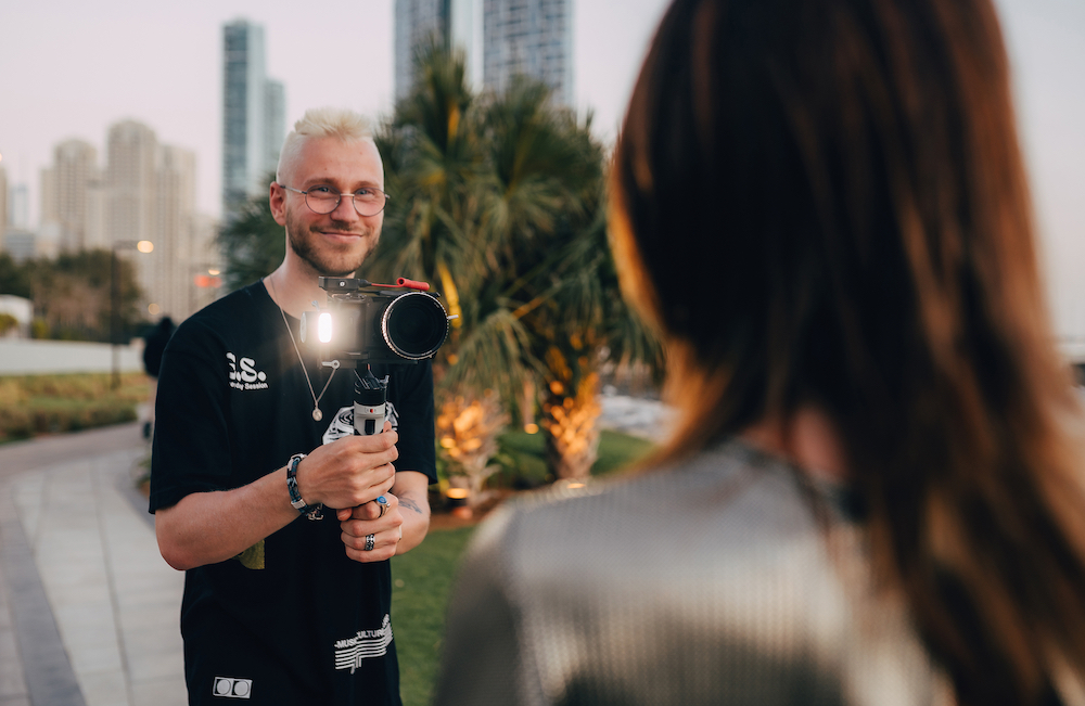 The built-in light on the Zhiyun CRANE-M2S gimbal works up to 2.8 metres away from the subject