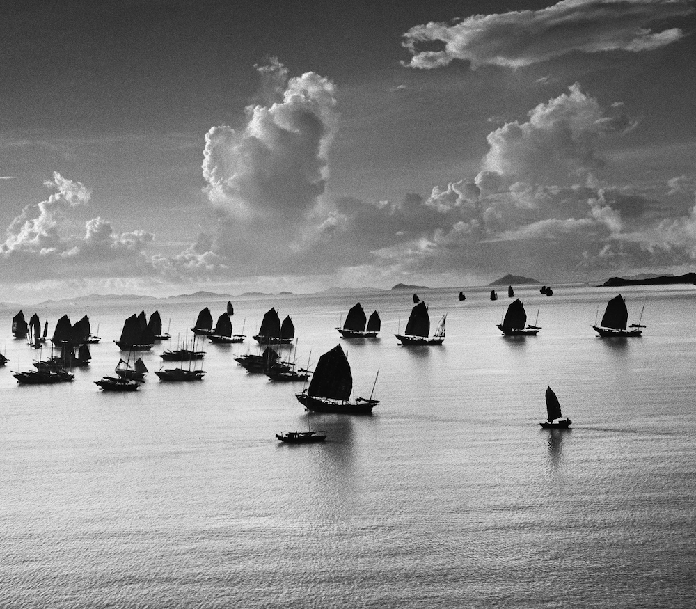 Junks in the harbour of Kowloon, Hong Kong, 1952. © Werner Bischof/Magnum Photos