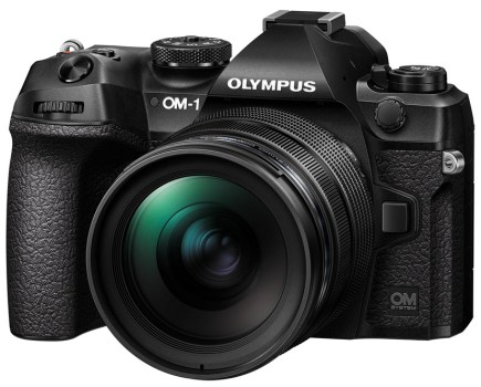 The OM System 'Olympus' OM-1 firmware update 1.1 helps to fix a glitch when the EVF is set to shooting at 'high-speed'
