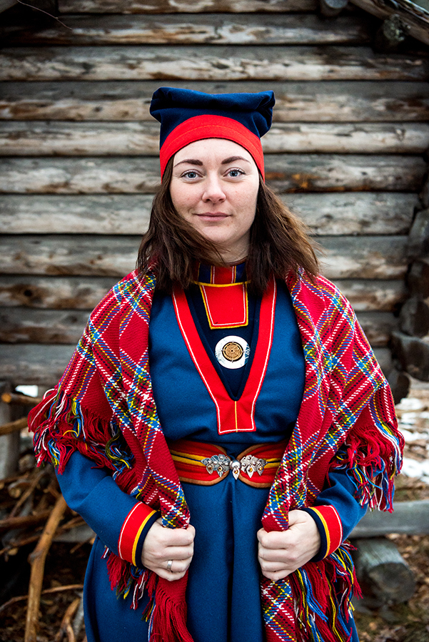  indigenous Sámi traditional attire 