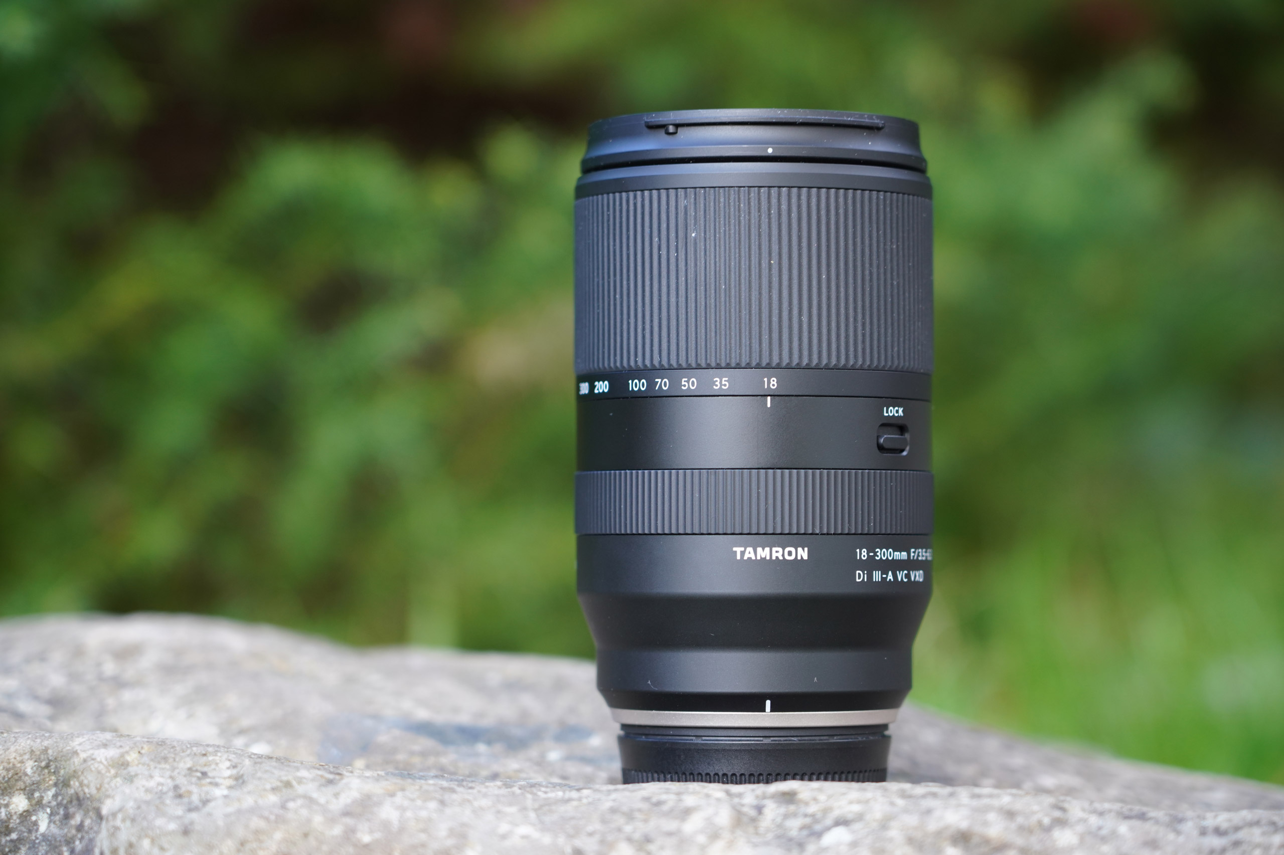 TAMRON 18-300mm F3.5-6.3 Di III-A VC VX…-