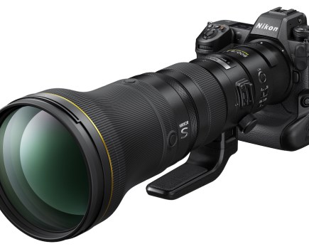 The new NIKKOR Z 800mm f/6.3 VR S telephoto lens on a Nikon Z 9