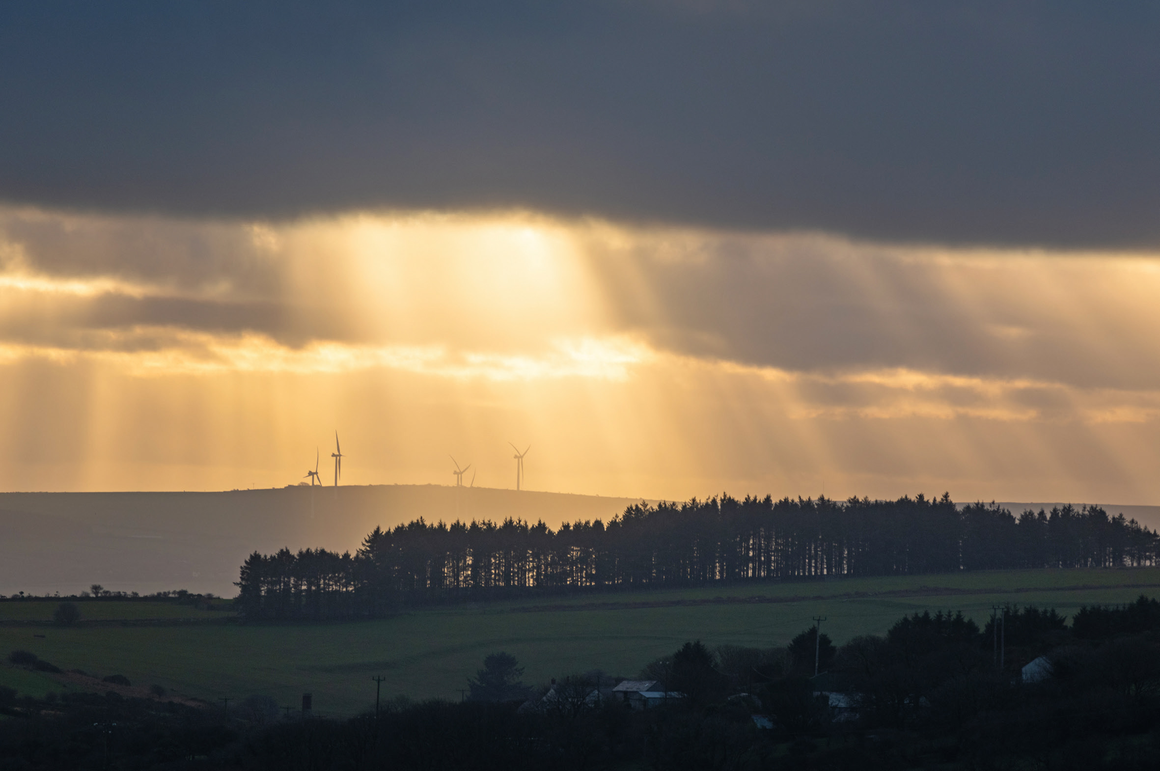 For this image of the sun’s rays shining through the clouds we metered for the highlights and then used Lightroom to boost the shadow detail. Nikon 70-300mm f/4.5-5.6E ED VR AF-P, 1/500sec at f/5.6, ISO 200