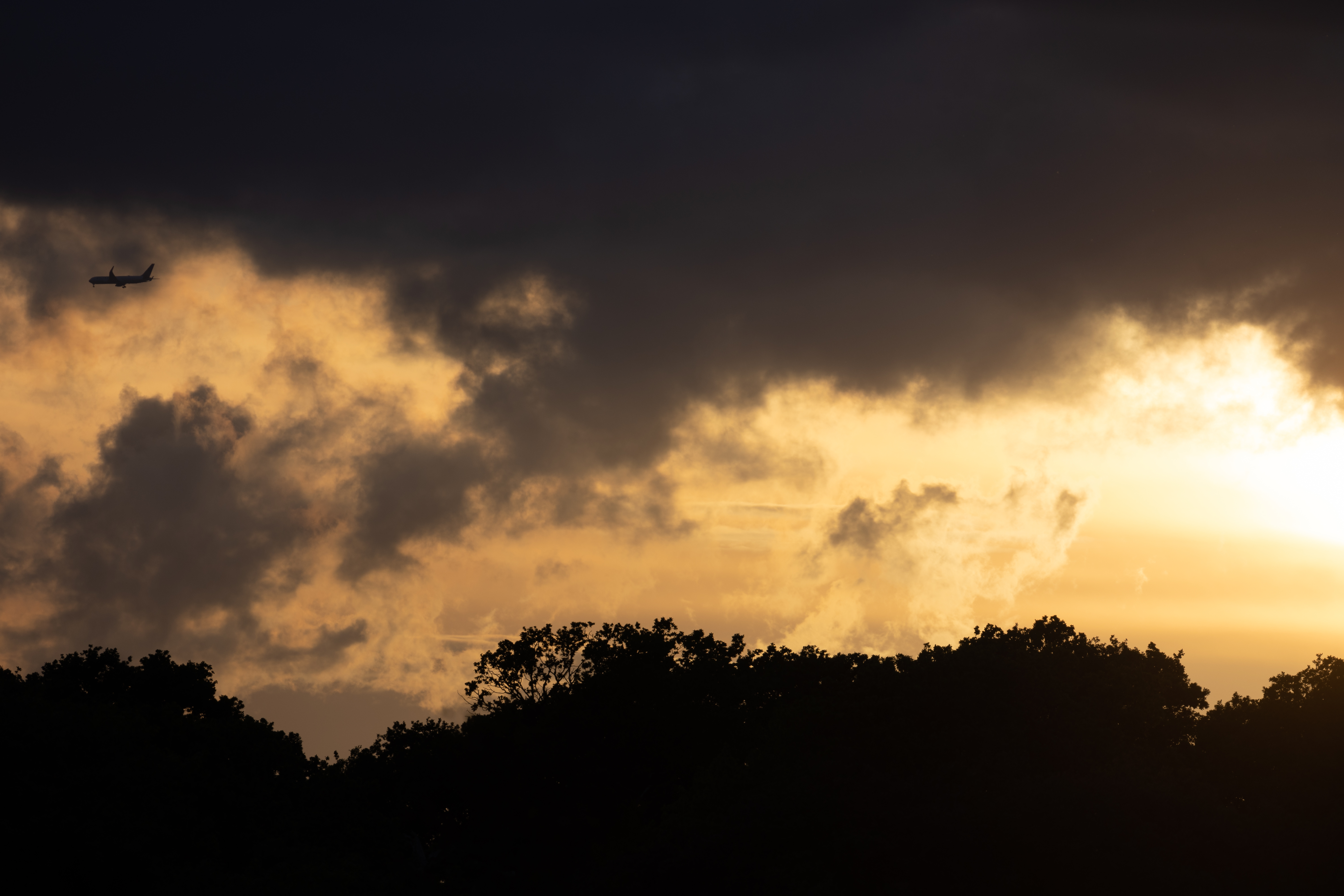 Canon EOS R3 sunset sample image