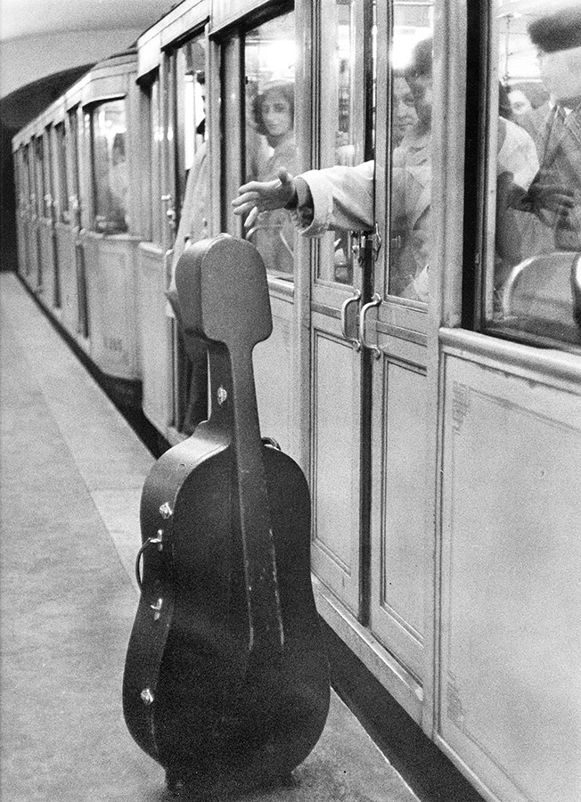 Robert Doisneau Maurice Baquet dans le métro, Paris, 1958