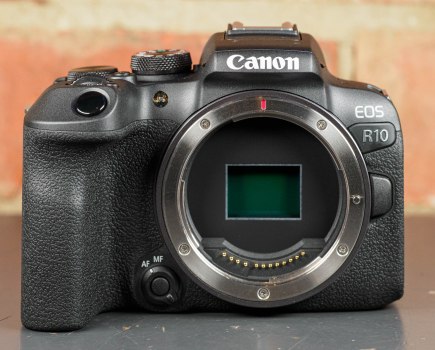 Canon EOS R10 sensor