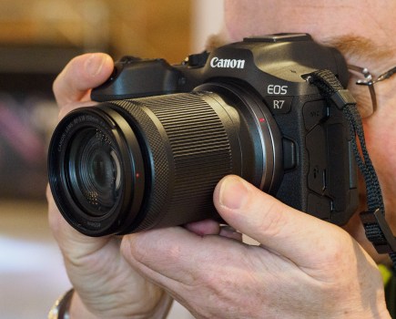 Canon EOS R7 in use