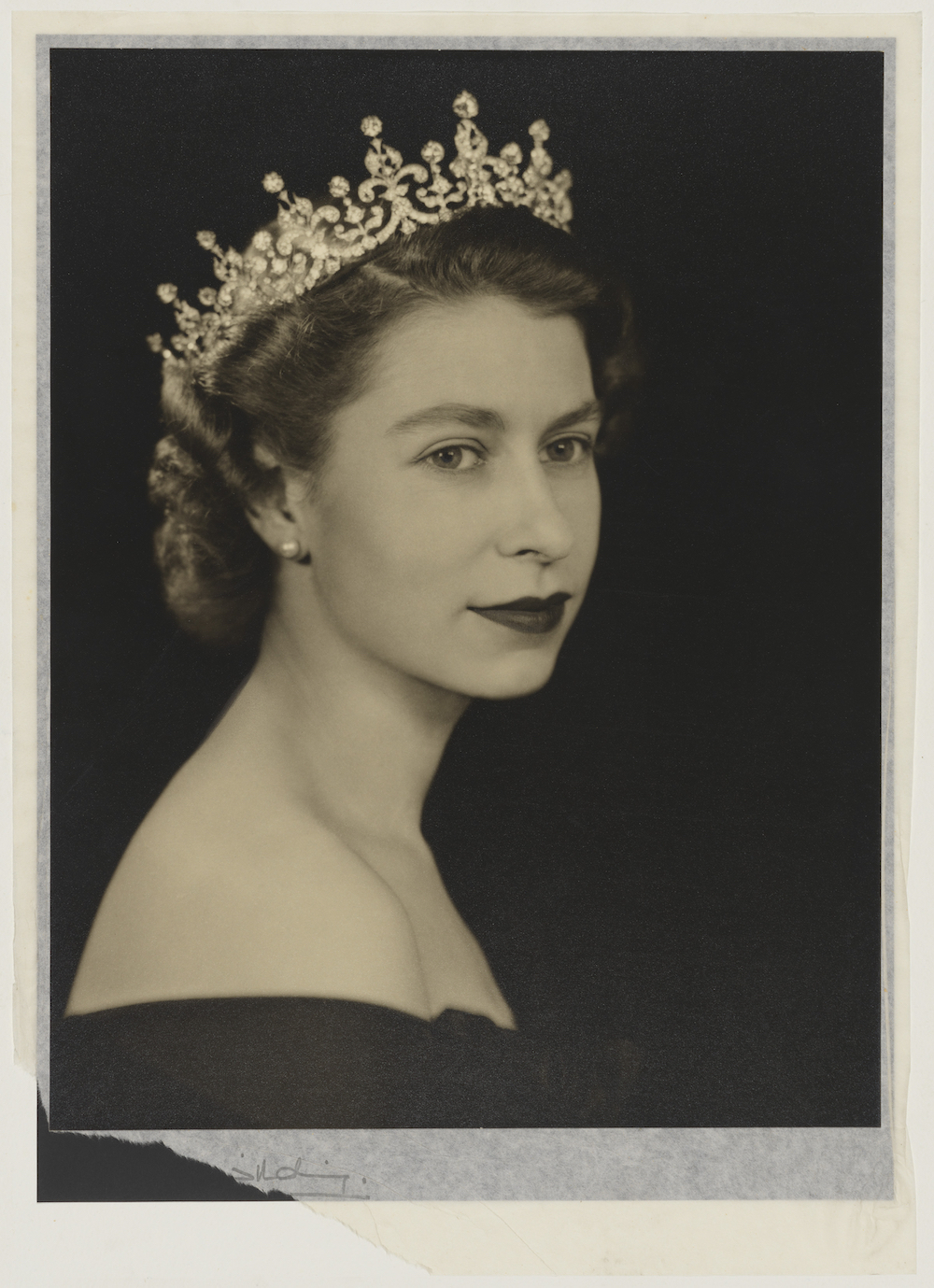 Queen Elizabeth II by Dorothy Wilding, 26 February 1952. © National Portrait Gallery, London