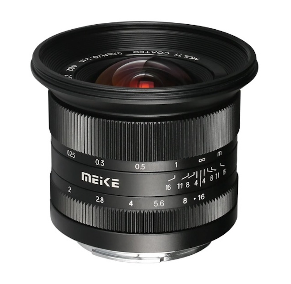 Side view of the new Meike 12mm F2.0 APS-C format wide-angle lens