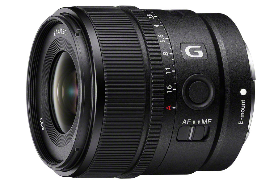 Sony E 15mm F1.4 G side view 