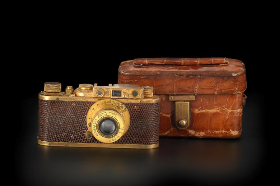 Gold-plated Leica Luxus II, Bonhams