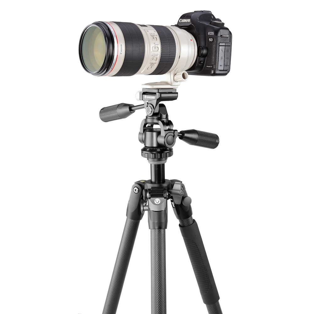 The VEO 3 263CPS tripod with a DSLR and zoom lens payload