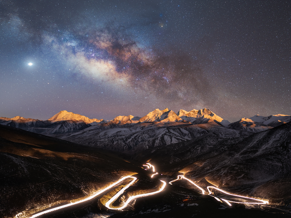 The starry sky over the world's highest national highway by Yang Sutie