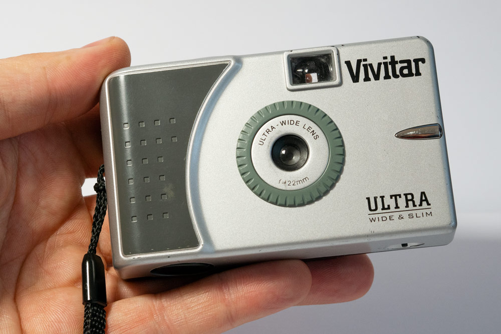 The Vivitar Ultra Wide & Slim - Full-frame camera for bargain prices, Photo: JW