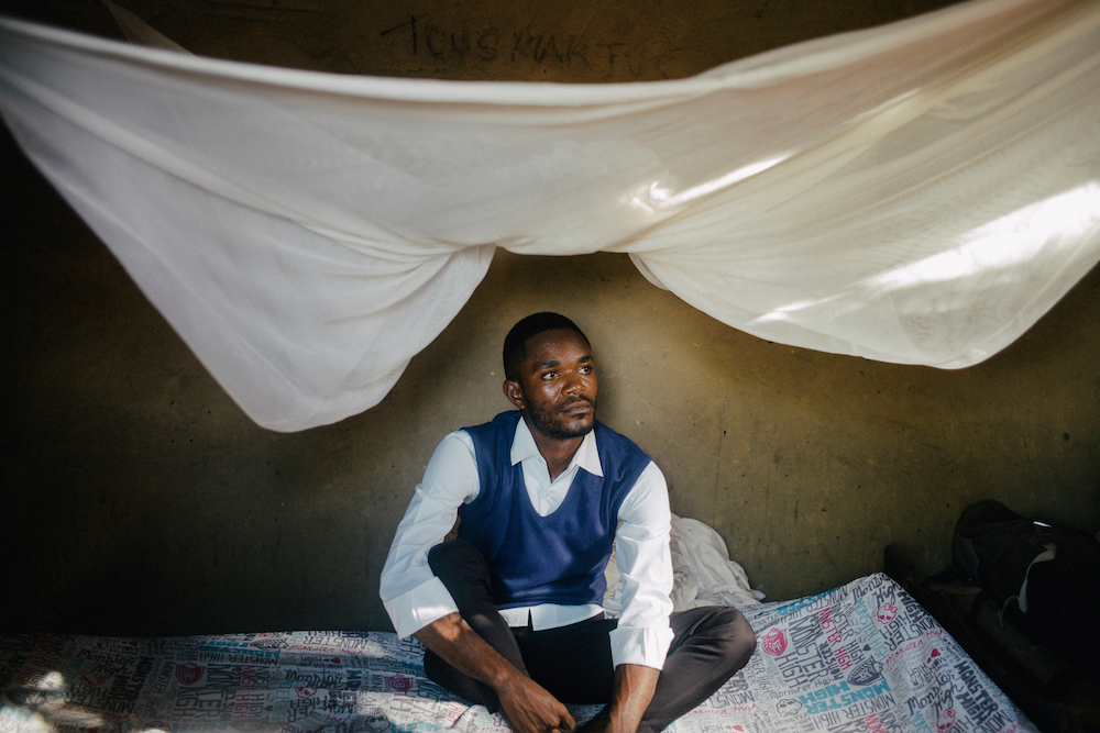DR Congo, Équateur. Mbandaka. October 2021. Ovide Emba, a scientist and biology student at his home in Mbandaka. © Nanna Heitmann/LOBA 2022