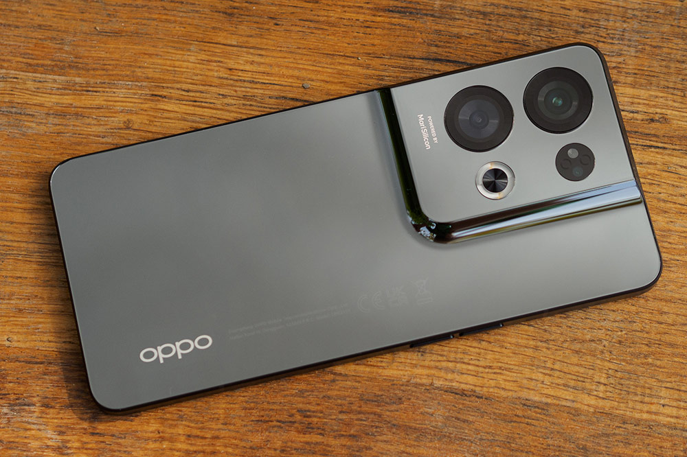 OPPO Reno8 Pro 5G review image, Andy Westlake/AP
