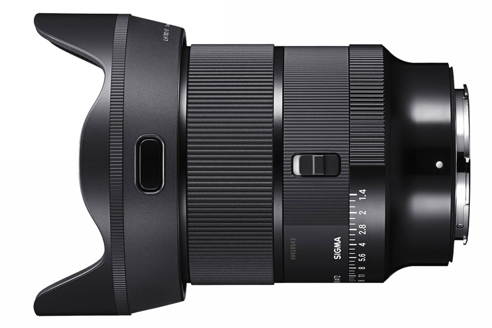 Sigma 24mm F1.4 DG DN | A aperture lock switch and hood locking button