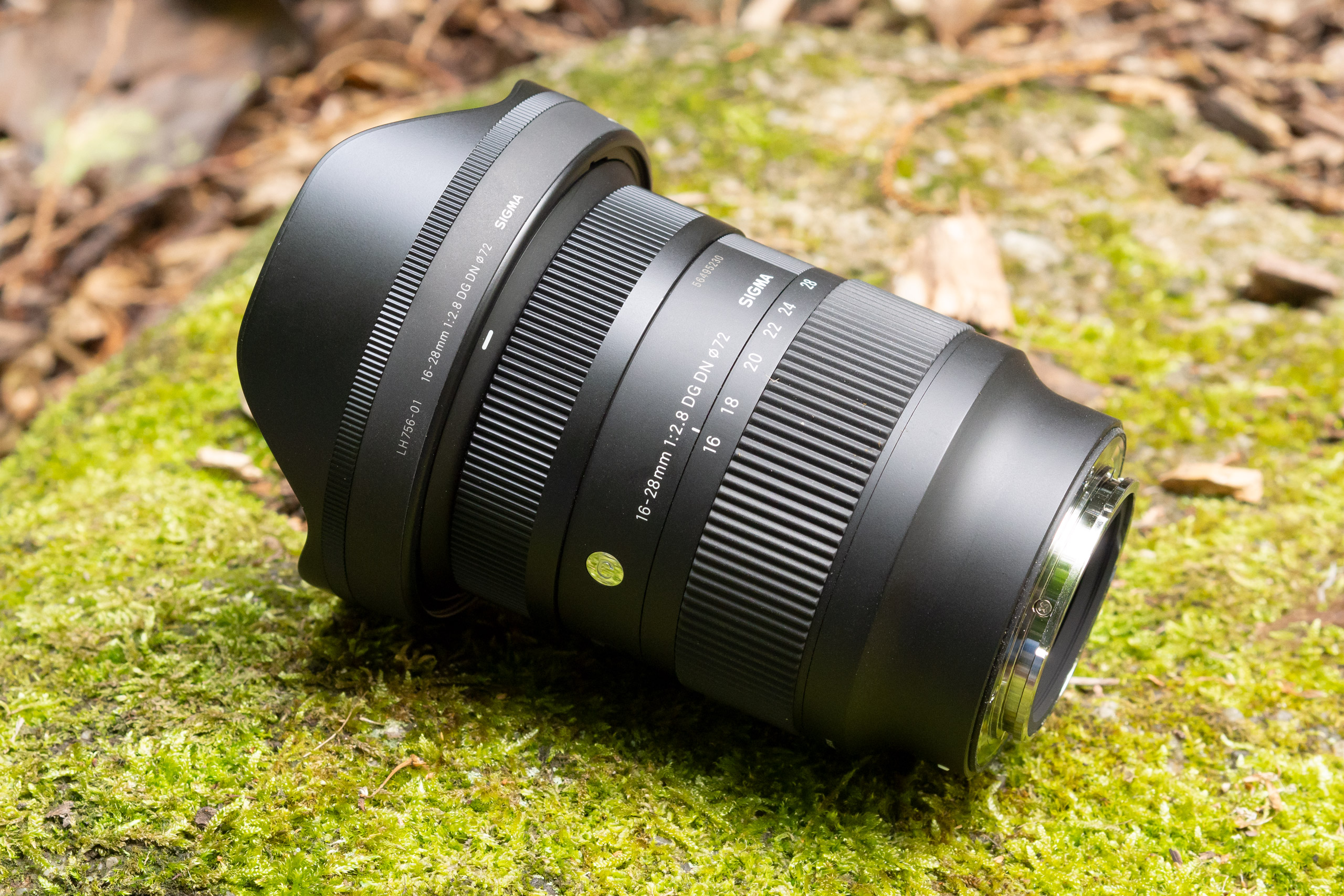 The Sigma 16-28mm F2.8 DG DN C lens comes with a petal shaped lens hood
