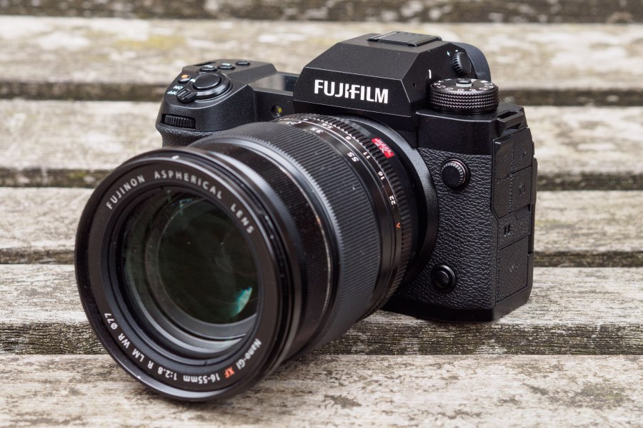 Fujifilm X-H2 review