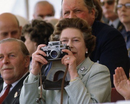 The amazing inside stories of photographing The Queen