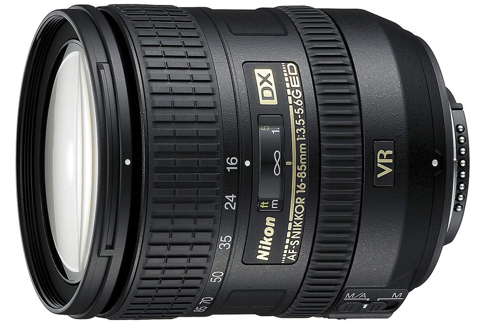 Nikon AF-S DX 16-85mm f/3.5-5.6G ED VR (APS-C)