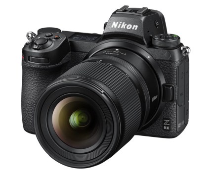 Nikon Z Nikkor 17-28mm F2.8 Z-Mount lens on Z7 II