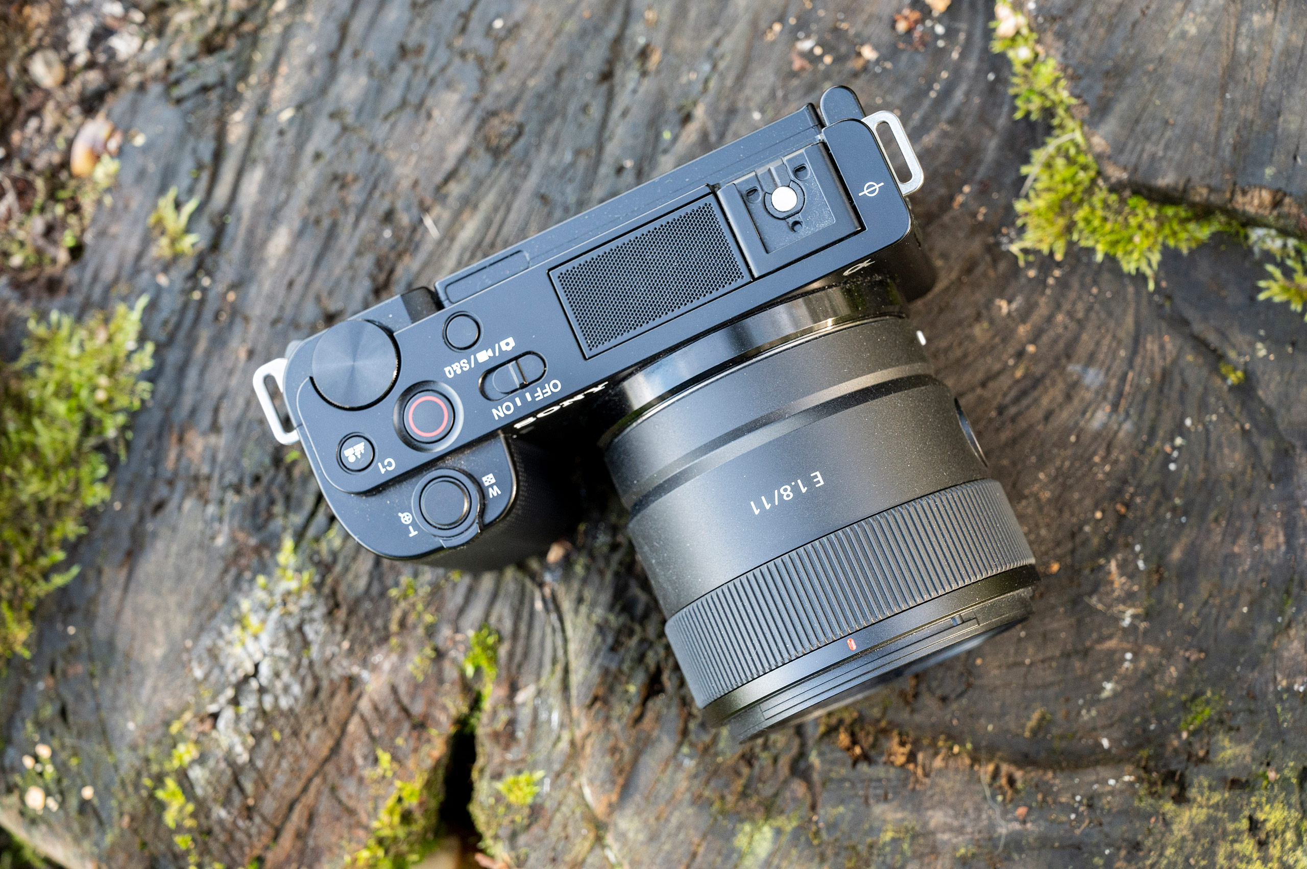 Sony E 11mm F1.8 lens, photo: Amy Davies