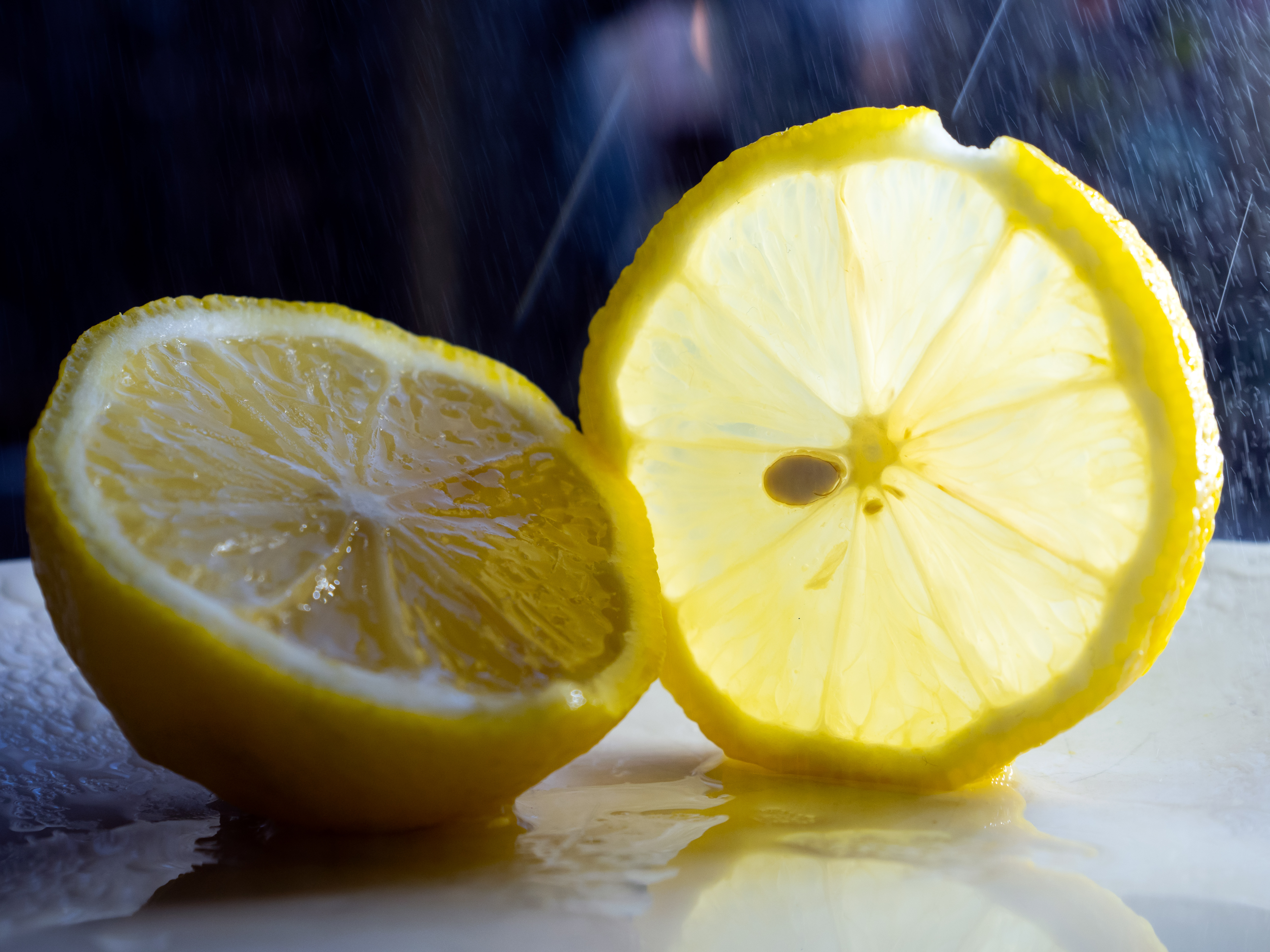 High-speed shooting a lemon with water spray, 1/160s, f/5, ISO400, 42mm, Photo: Joshua Waller