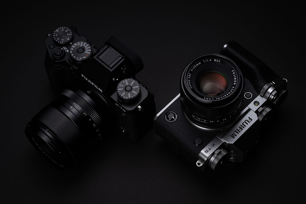 Fujifilm X-T5 in black and silver