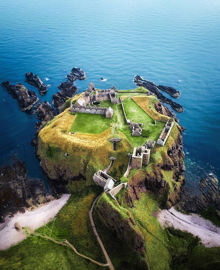 Dunnottar Castle from above 
