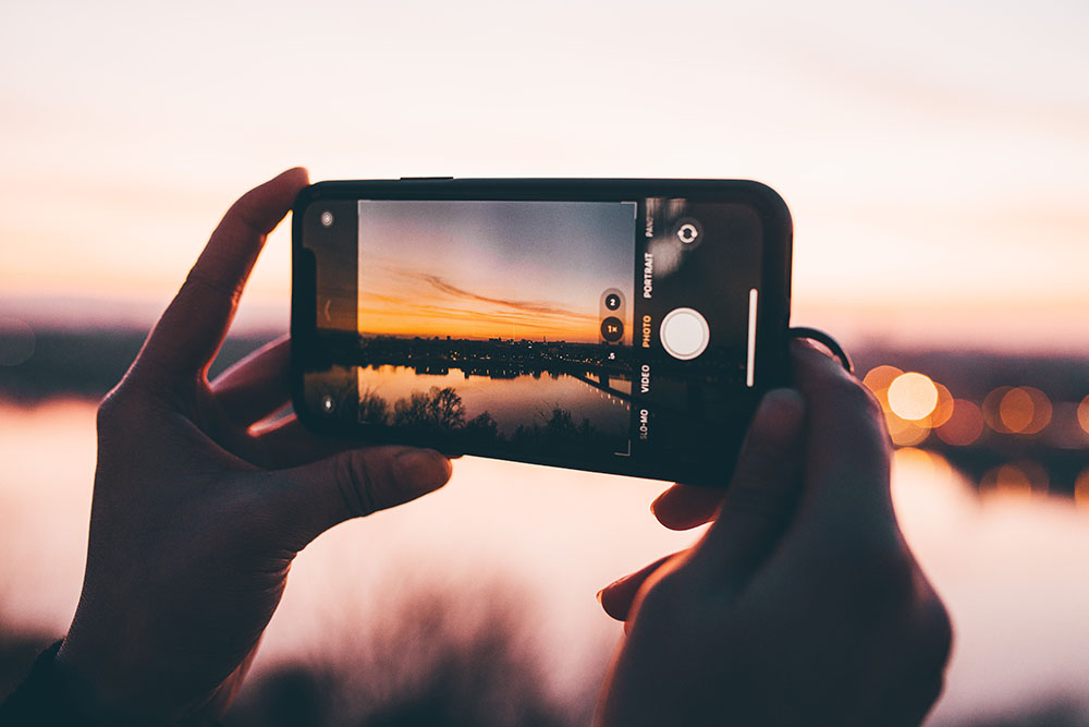 Photographing sunset with a Smartphone