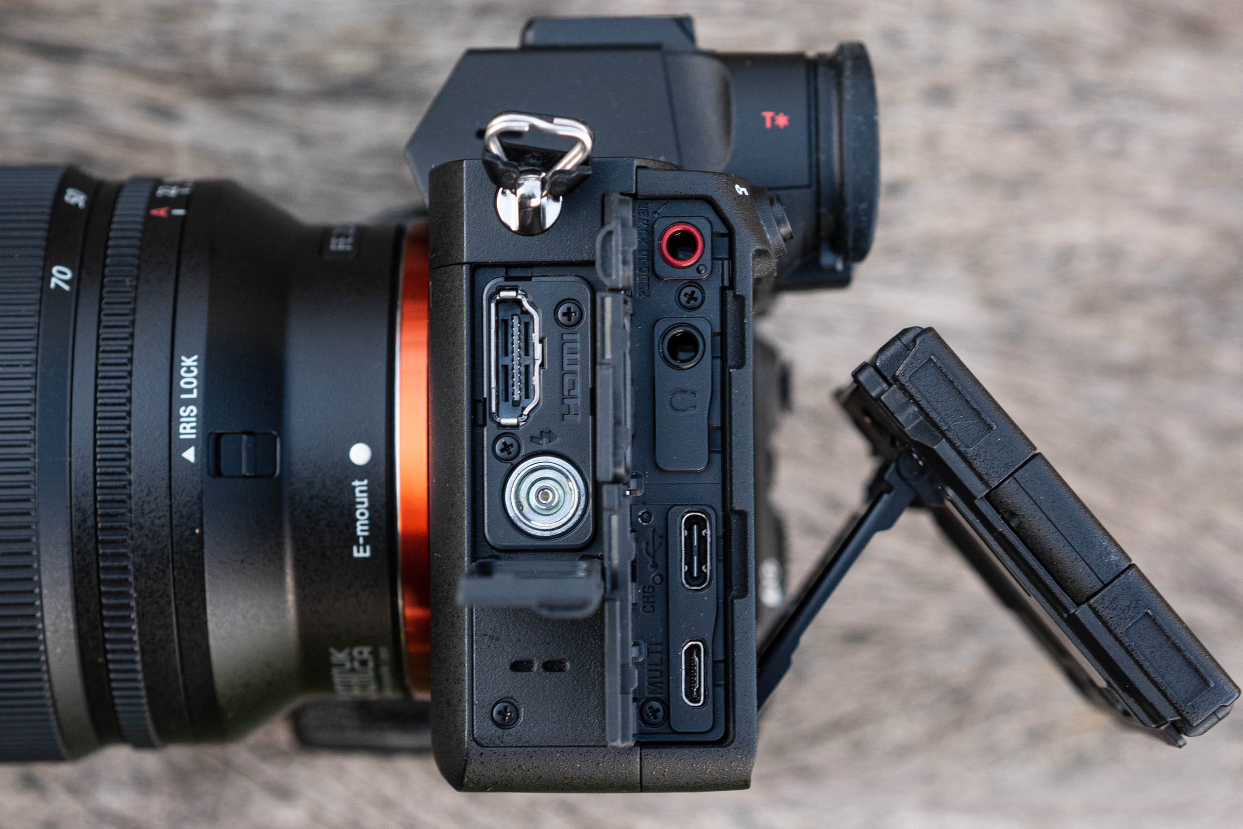 Sony A7R V connector ports