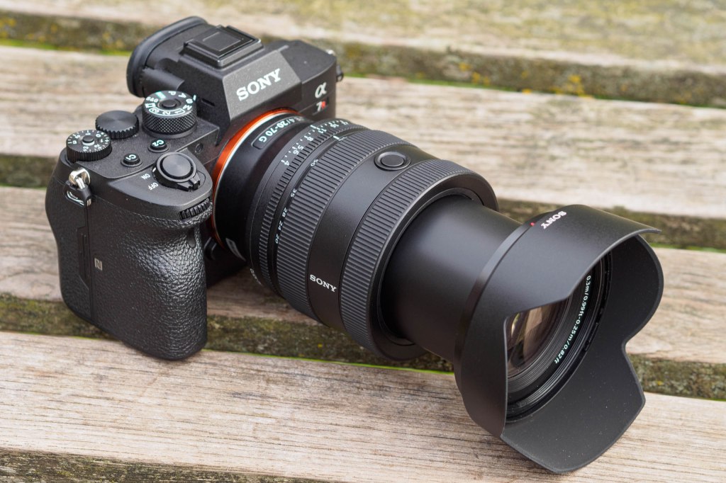 Sony FE 20-70mm F4 G at 70mm with hood
