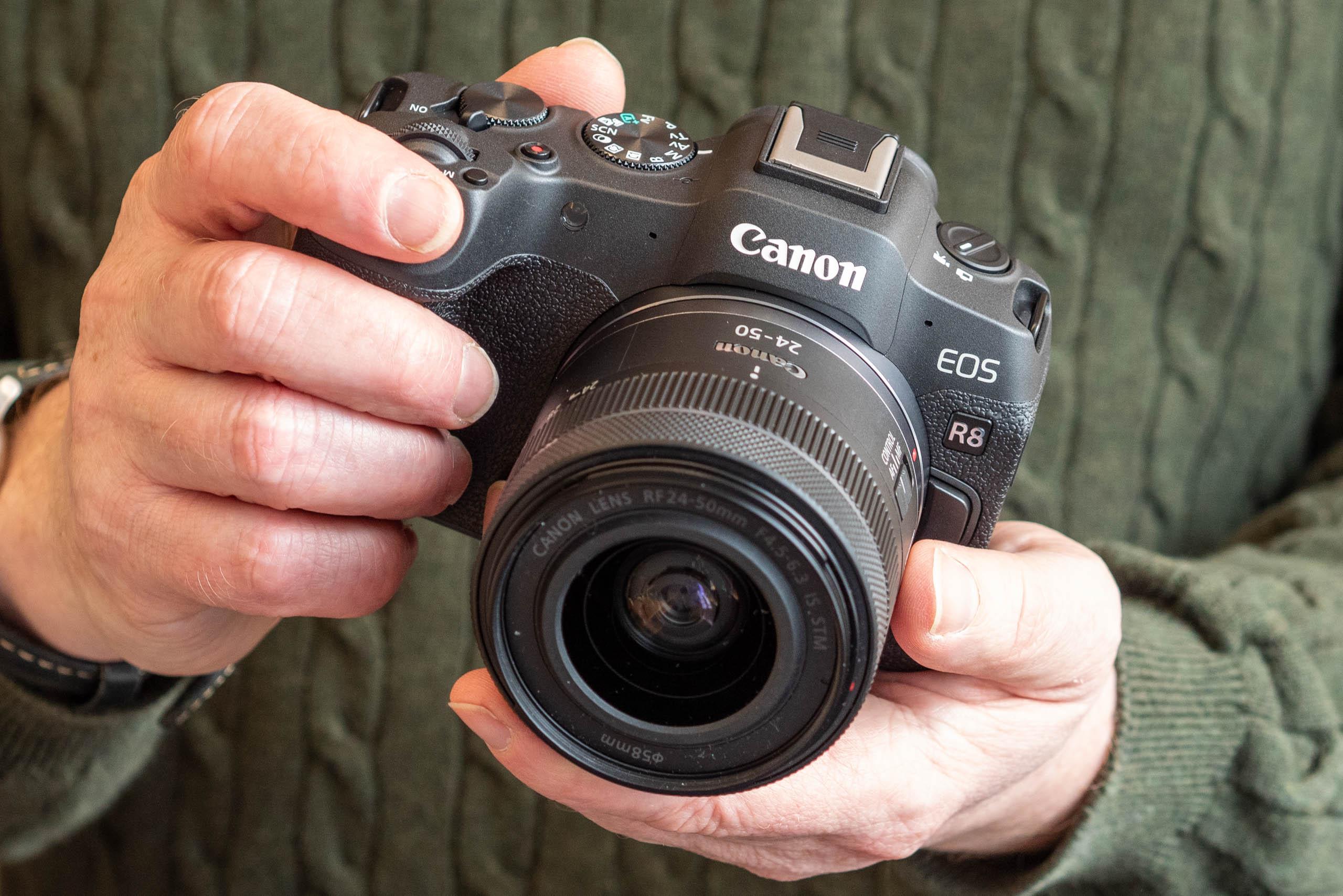 名入れ無料】 Canon RF24-50mm F4.5-6.3 IS STM レンズ(ズーム