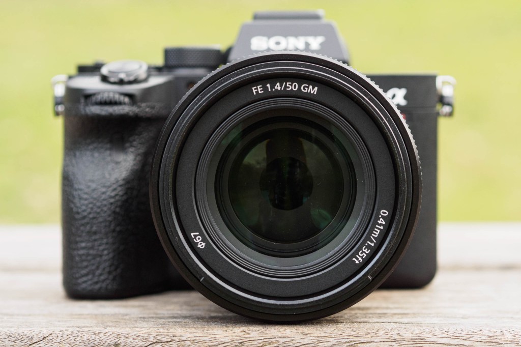 Sony FE 50mm F1.4 GM specifications