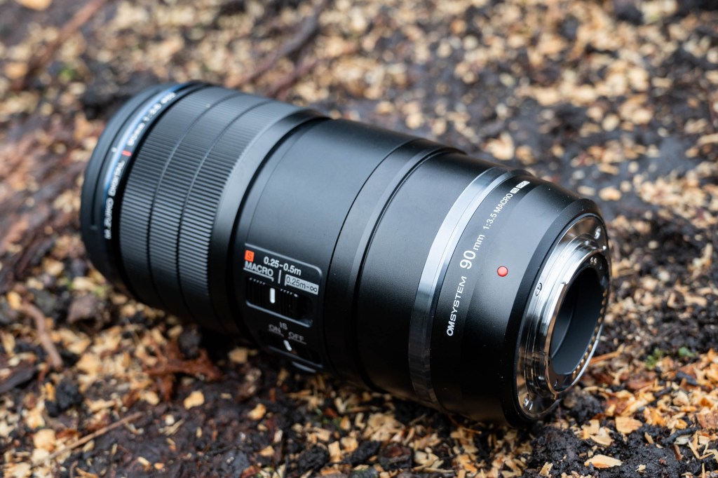OM System M.Zuiko ED 90mm F3.5 Macro IS PRO side view Lens Review