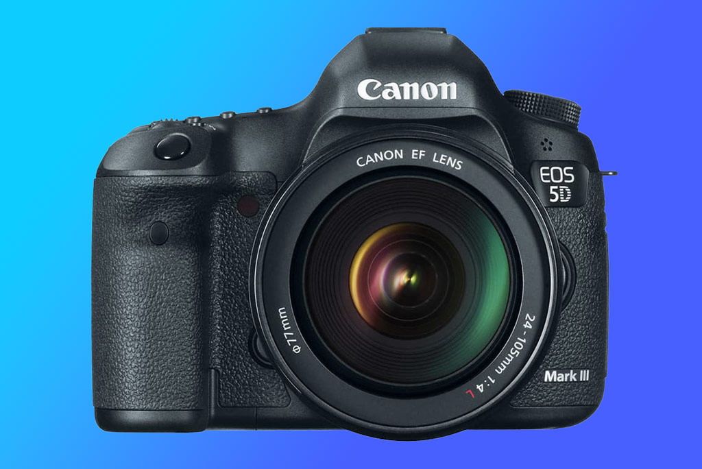 Canon EOS 5D Mark III, with lens. Image: Canon
