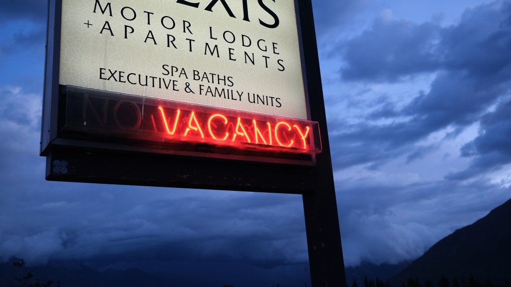 Queenstown Vacancy. Having seen Liam Wong’s cinematic work featured in AP, I was inspired when I saw the neon vacancy motel signs around the island. Fujifilm X-S10, Fujifilm XF 23mm F1.4 R LM WR, 1/320sec at f/2.5, ISO 320. Image credit: Jessica Miller