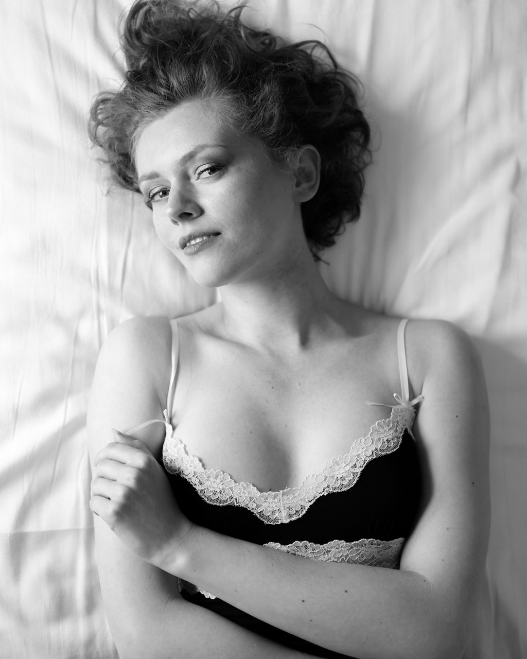 Get started with boudoir photography. Vari-angle screen pose