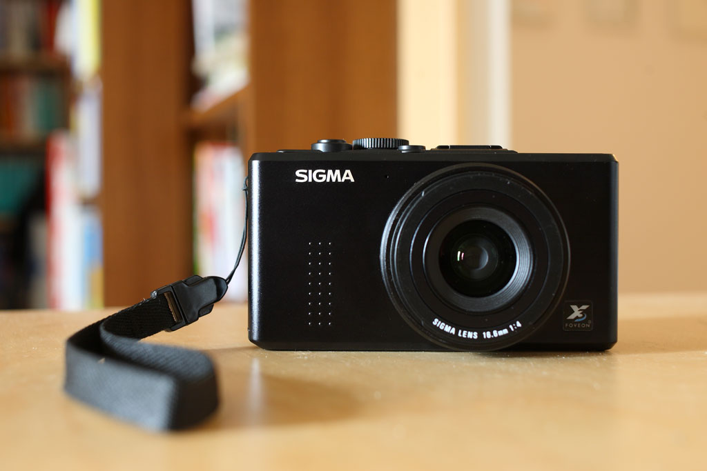 Vintage digital cameras: Sigma DP1 Photo: Yuki Shimazu from Tokyo Japan (CC)