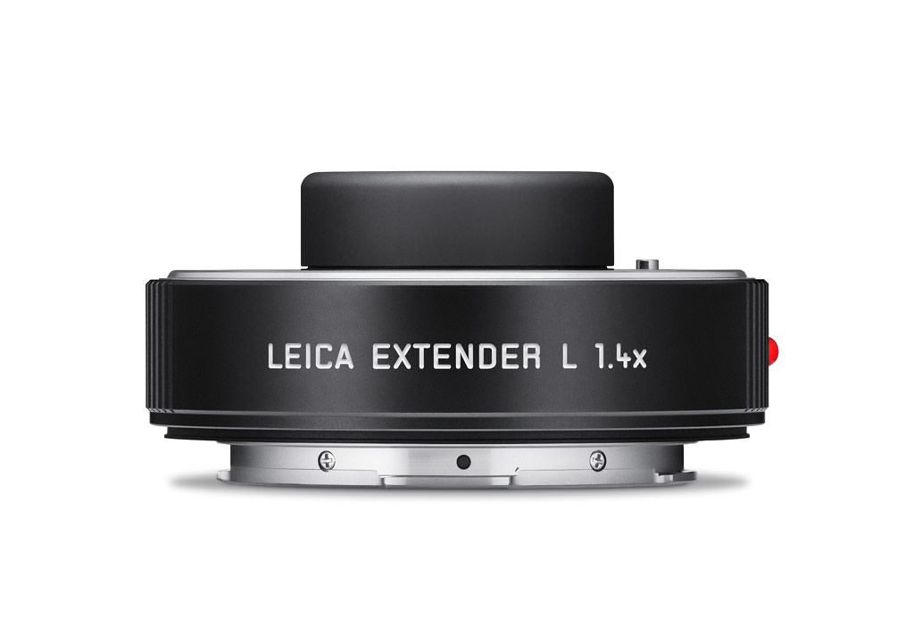 Leica Extender L 1.4x front view against a white background
