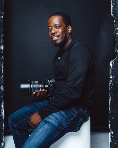 headshot of pro portrait photographer darren boyd